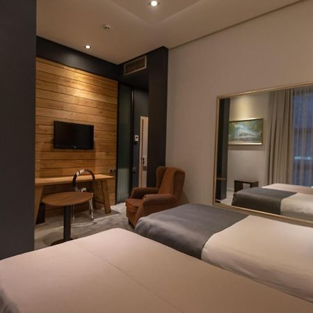 Hotel Abc レスコヴァツ エクステリア 写真